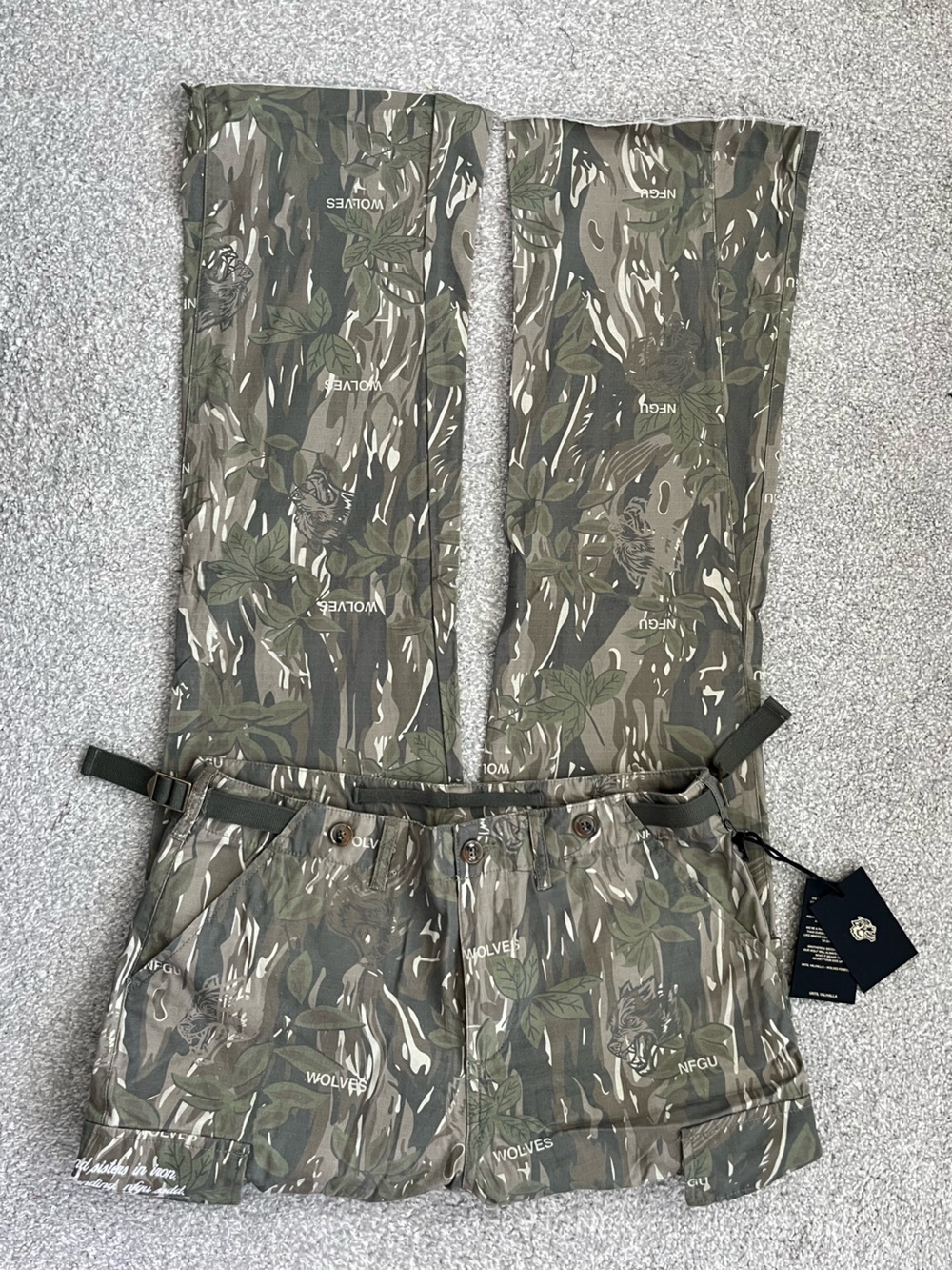 NWT Darc Sport Green Camo Cargo Flare Pants Size 32